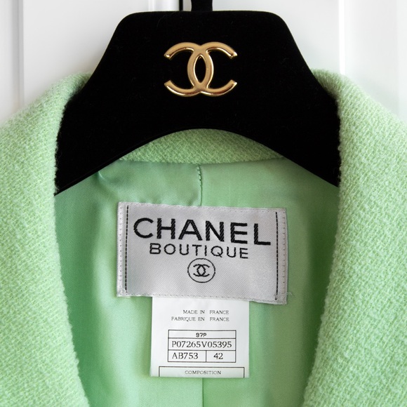 Iconic Chanel Vintage Princess Diana S/S 1997 Green Tweed CC 97P Jacket - Picture 6 of 15